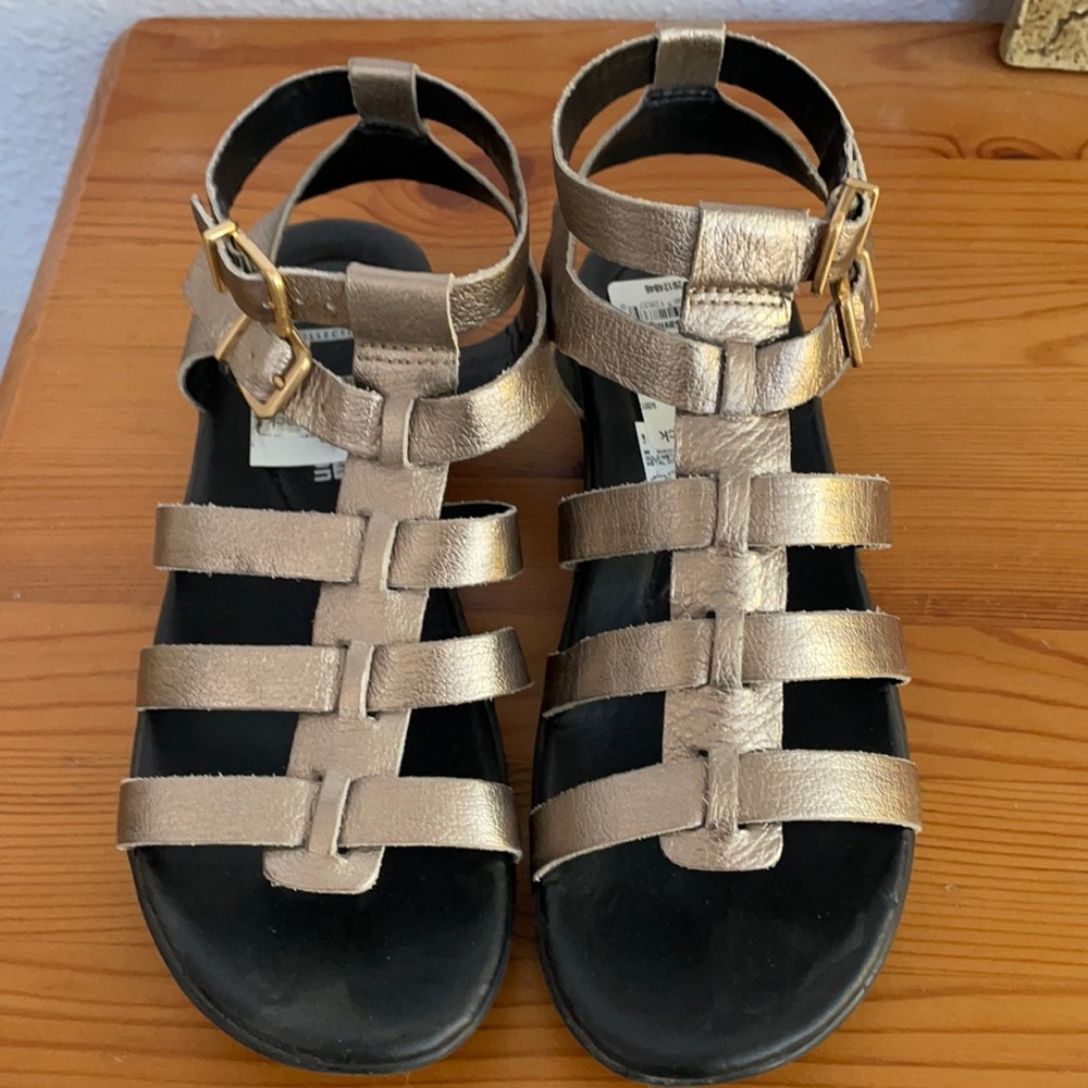 Clarks collection, gold gladiator sandals. Nwt